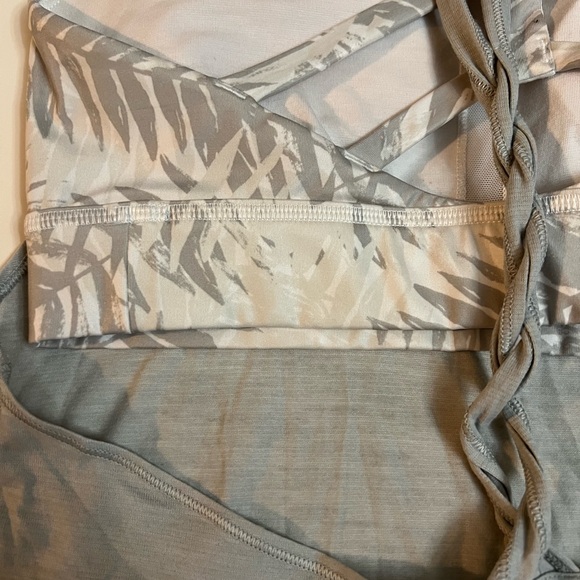 Lululemon Athletica Gray Tank Top - Picture 3 of 4